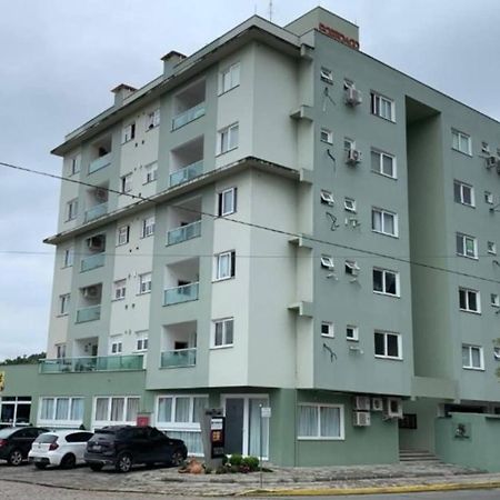 Apartamento Familiar No Centro De Pomerode. Kültér fotó