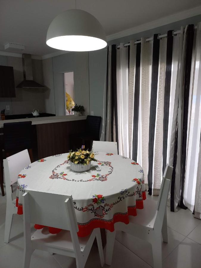 Apartamento Familiar No Centro De Pomerode. Kültér fotó